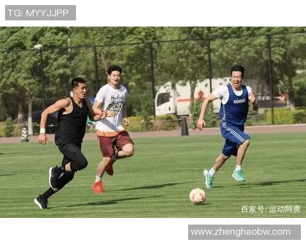 足球明星踢脚挑战背后的故事与参与者揭秘 足球明星踢脚挑战背后的故事与参与者揭秘