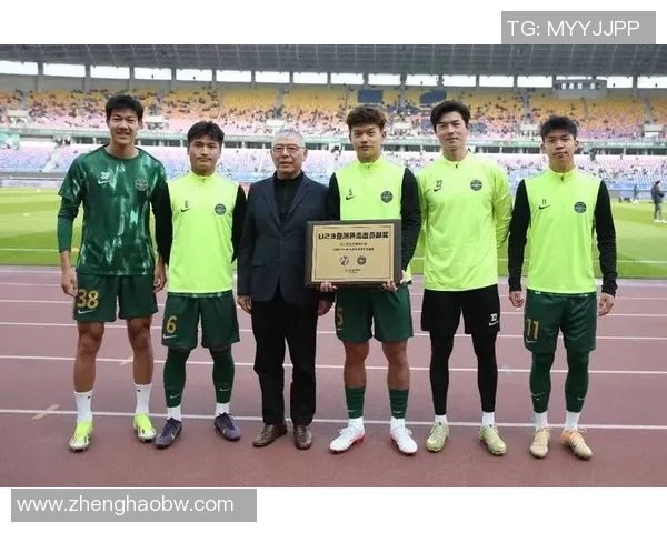 杭州绿城主场迎战江西队期待精彩对决与球迷热情支持 杭州绿城主场迎战江西队期待精彩对决与球迷热情支持